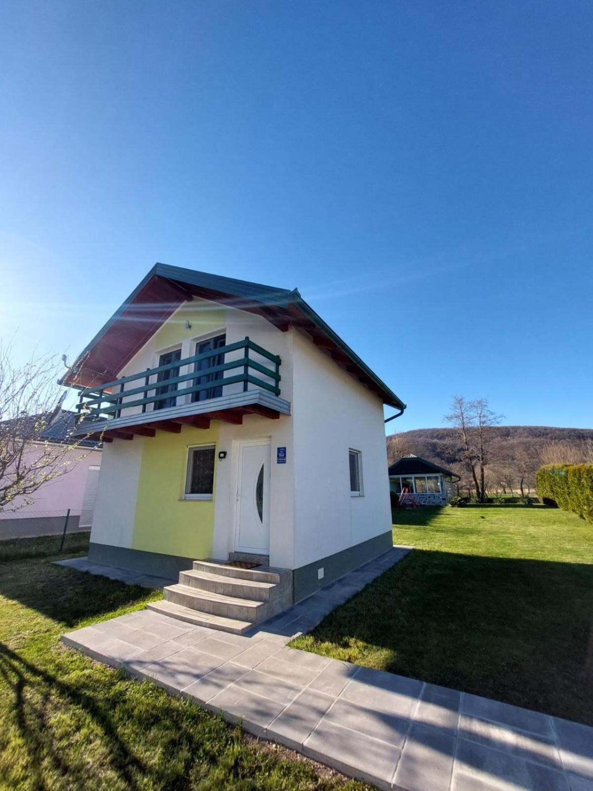 La Reina Una Bihać Exterior foto